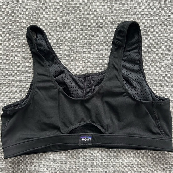 Patagonia Other - Vintage Patagonia Women's Black Sports Bra